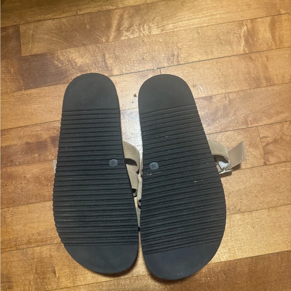 Steve Madden Mayven Suede Slide Sandals - Picture 3 of 4